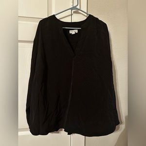 Black v-neck blouse with polka dots 2X Ava & viv